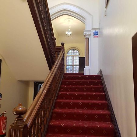 The Lismore Hotel Банбери Экстерьер фото